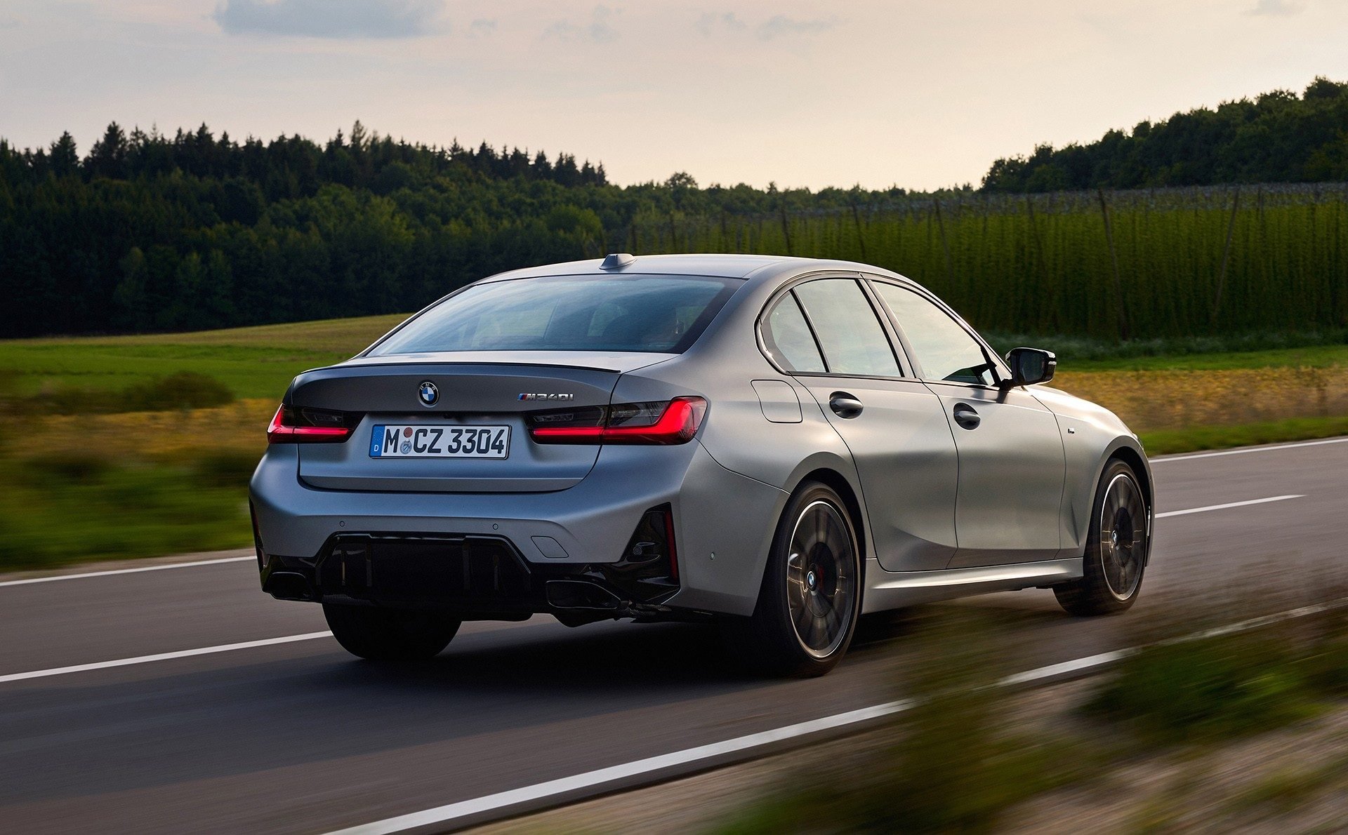 BMW и Mercedes в поисках выживания: премиум-седаны перед лицом нашествия SUV
