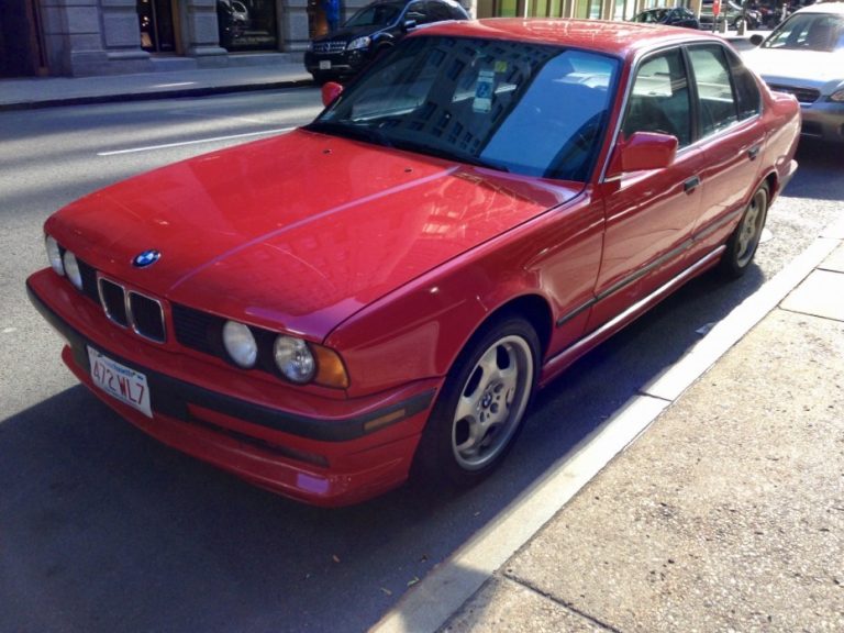 BMW 525i E34: Красная мечта 90-х