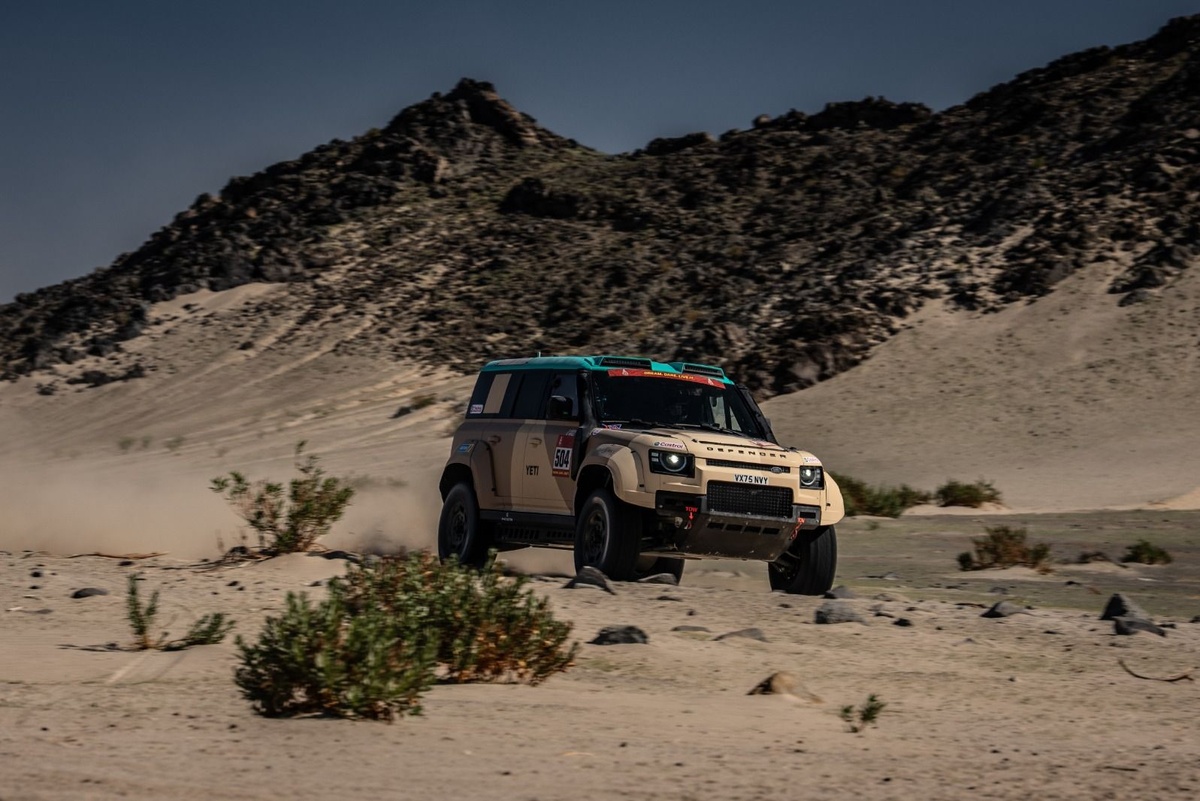 Defender от Land Rover: стратегическое возвращение на Дакар