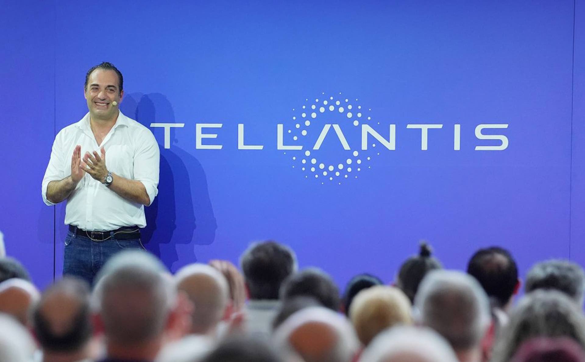 Stellantis: возвращение к офисной работе Филосы, смелый поворот
