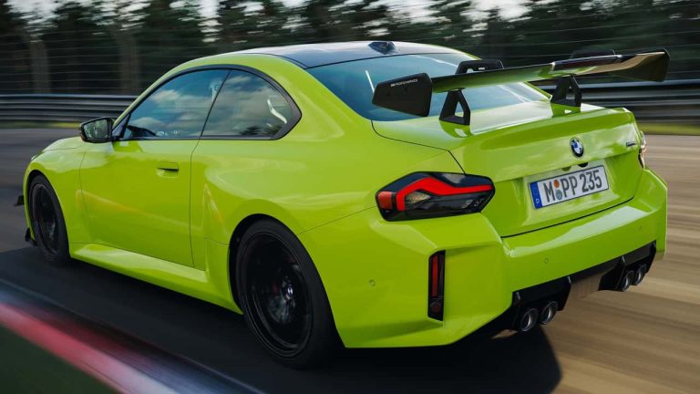 BMW M2: Промышленный шедевр, переопределяющий производительность на гоночн…