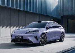 BYD Seal 07 бросает вызов Tesla Model 3 с агрессивным ценообразованием и технологическими инновациями