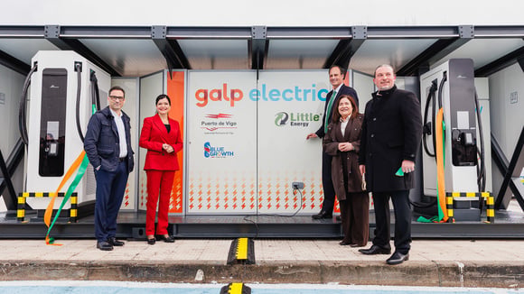 Nissan и Little Electric Energy представляют инновационные решения для зарядки электромобилей с использованием переработанны…