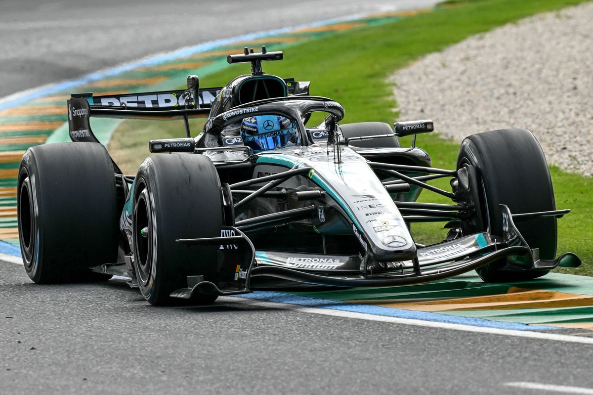 Mercedes W17: Стратегия мощности и эффективности переопределяет конкуренцию