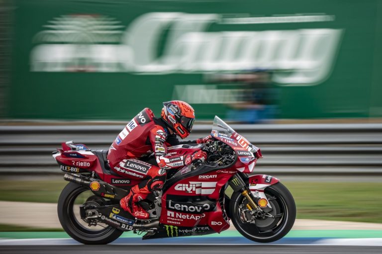 Michelin перед лицом проблем с проколами в MotoGP: поворот, который стоит …