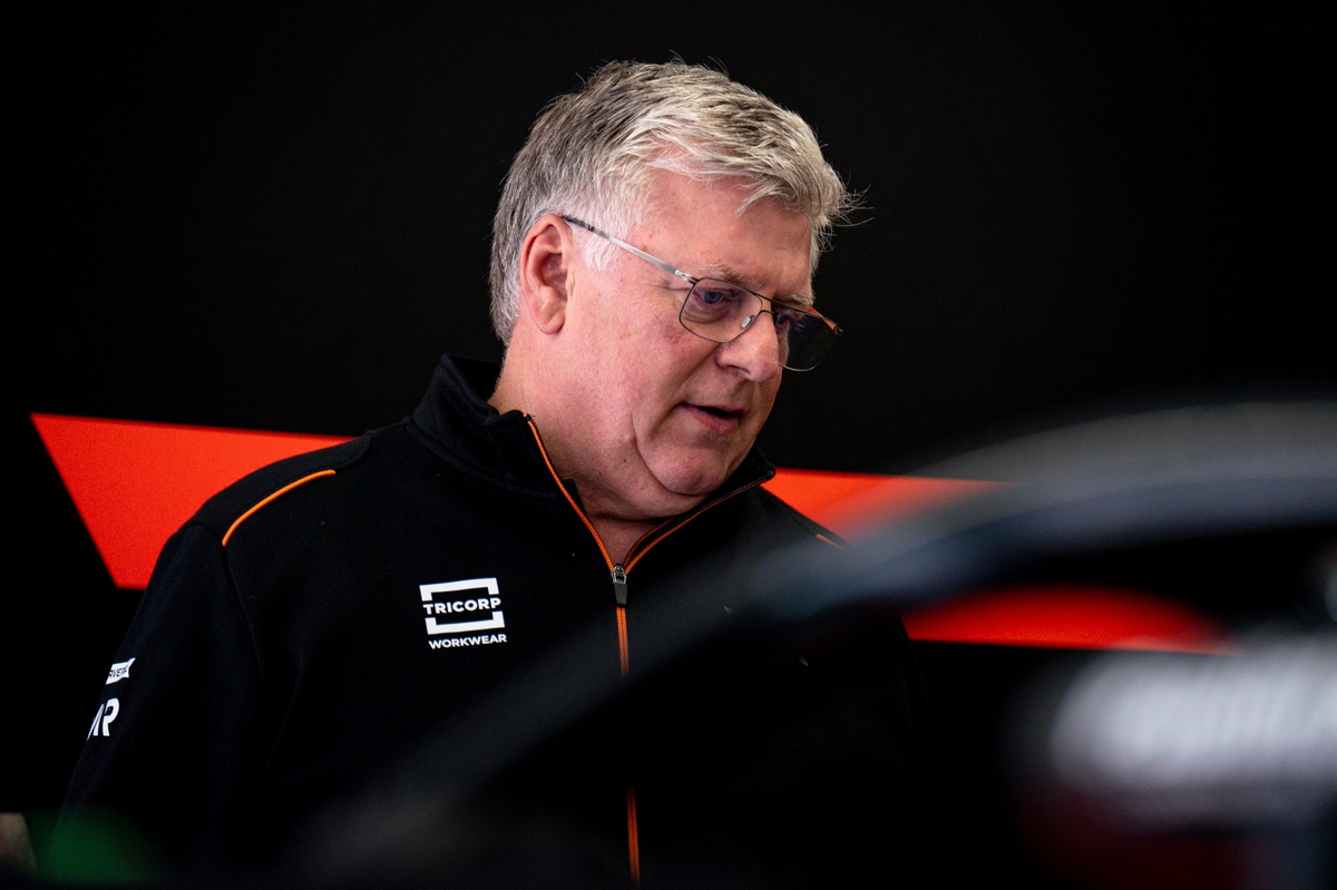 Отмар Шафнауэр возвращается, чтобы возглавить Van Amersfoort Racing в конк…
