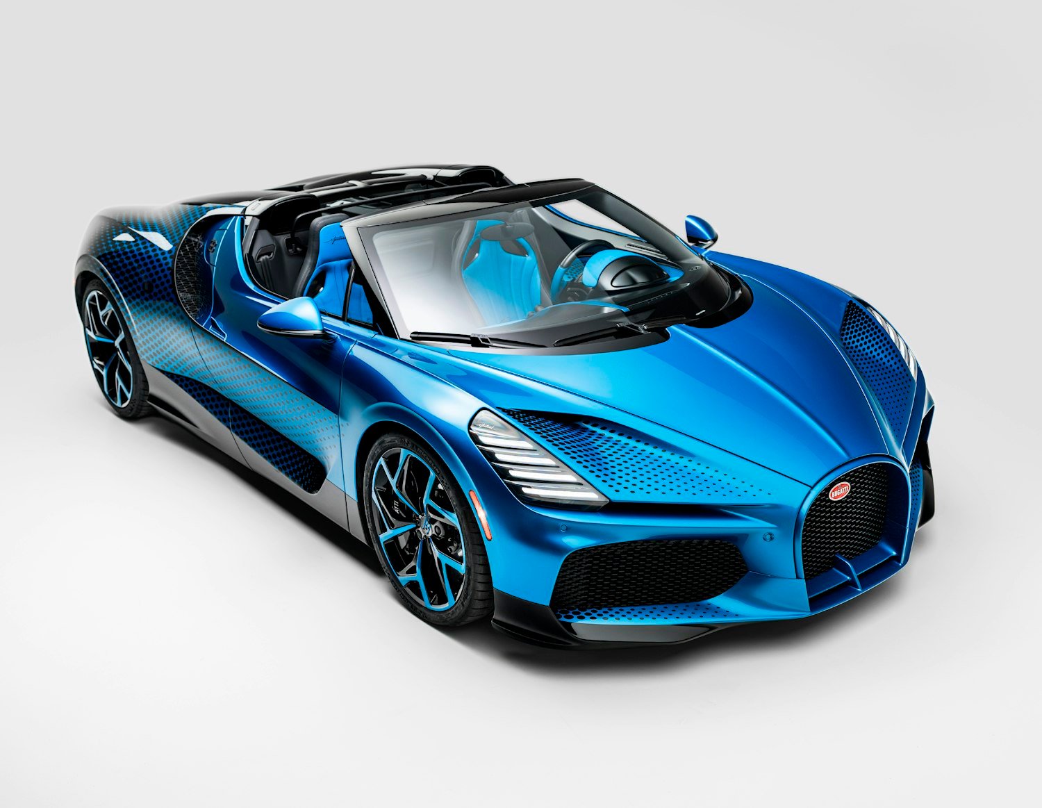 Bugatti превратила W16 Mistral в единственный в своём роде проект