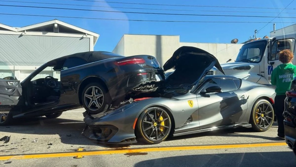 Ferrari 812 Competizione Aperta: 830-сильный V12 оказался под капотом…