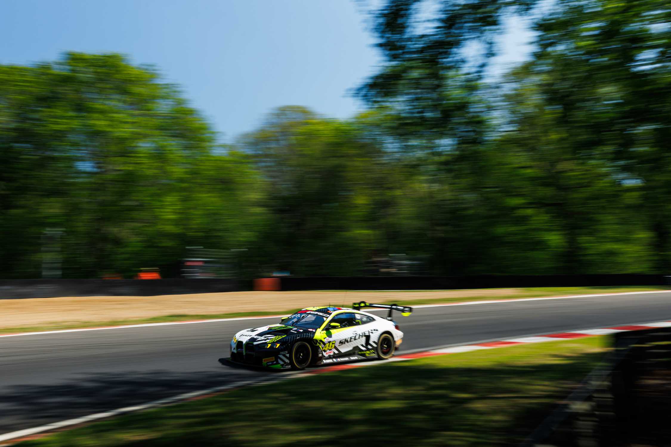 BMW WRT увез из Brands Hatch подиум, но слабая квалификация снова усложнила гонки image 3