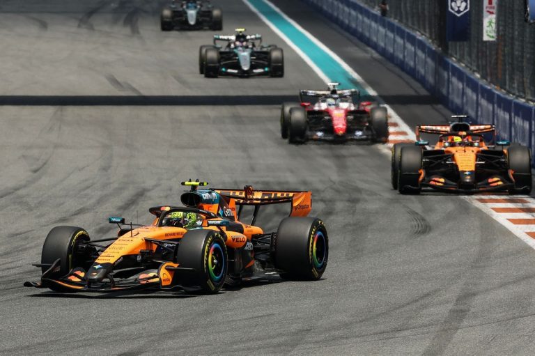 McLaren в Майами оформила дубль, а дуэль Verstappen и Hamilton стала…