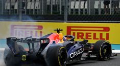 McLaren MCL40: успешное крещение и полное надежд в Барселоне