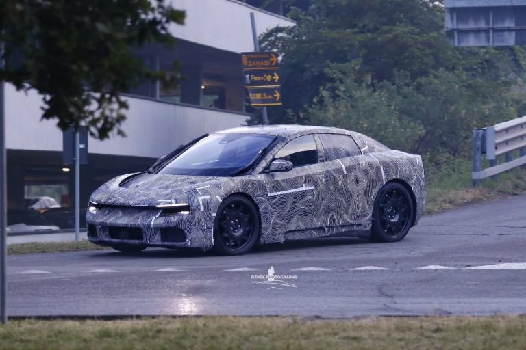 Ferrari Luce: последние штрихи перед электрическим будущим?